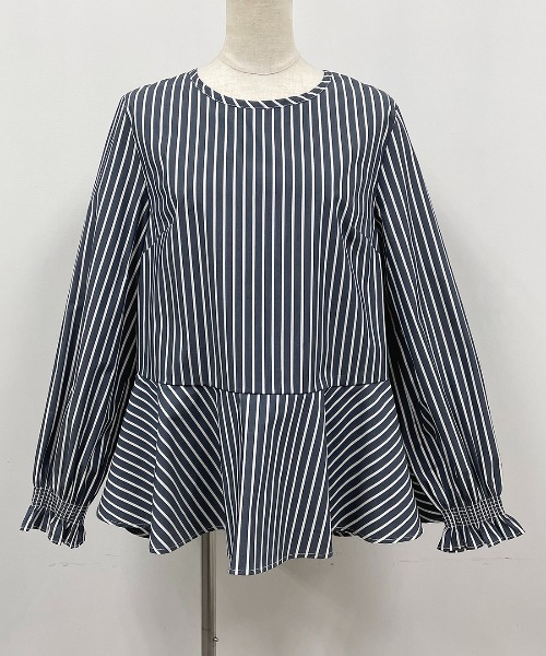 PICCIN（ピッチン）の「袖シャーリング裾フレアブラウス（シャツ/ブラウス・レディース・ネイビー/ホワイト系その他/ブルー系その他・M）」の21枚目の写真