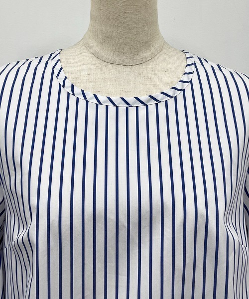 PICCIN（ピッチン）の「袖シャーリング裾フレアブラウス（シャツ/ブラウス・レディース・ネイビー/ホワイト系その他/ブルー系その他・M）」の17枚目の写真