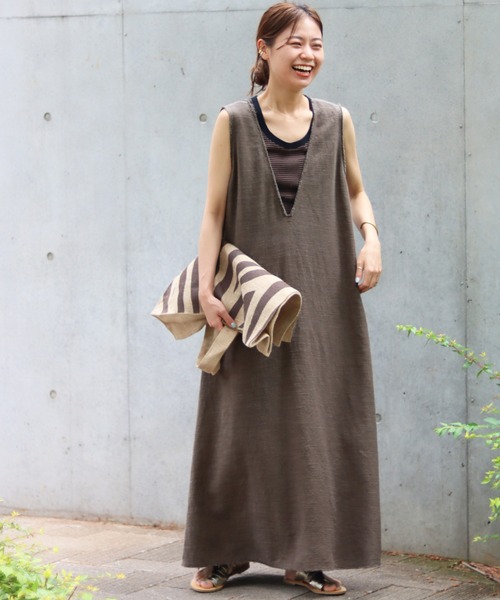 JOURNAL STANDARD relume(ジャーナルスタンダード レリューム)の「リネンコットンカットオフVネックワンピース(ワンピース・レディース・カーキ・FREE)」の17枚目の写真