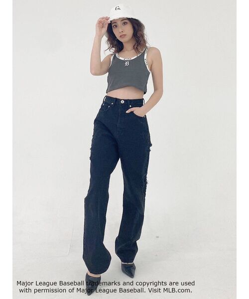 GYDA(ジェイダ)の「GYDA×MLBロゴバインダーデザインビスチェ(タンクトップ・レディース・チャコールグレー/ベージュ/オフホワイト・FREE)」の8枚目の写真