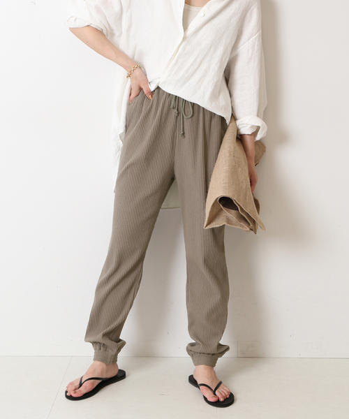 SLOBE IENA(スローブイエナ)の「プリーツリブイージーパンツ(その他パンツ・レディース・チャコールグレー/ブラック・FREE)」の14枚目の写真