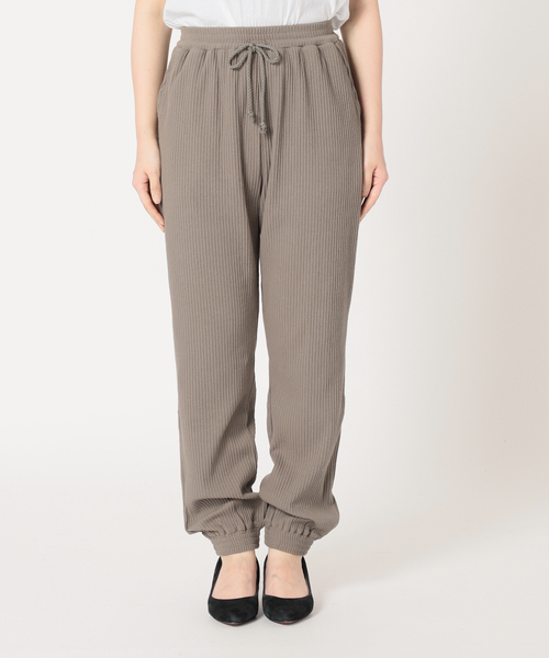 SLOBE IENA(スローブイエナ)の「プリーツリブイージーパンツ(その他パンツ・レディース・チャコールグレー/ブラック・FREE)」の17枚目の写真