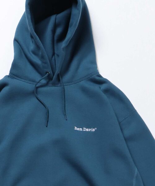 BEN DAVIS/WHITE LABEL（ベンデイビス ホワイトラベル）の「【BEN DAVIS(ベンデイビス)】HEAVY SWEAT HOODIE / ヘビーウェイト 裏起毛 ワンポイント刺繍 パーカー（パーカー・メンズ・ブラック/ダークブラウン/ネイビー/グレー/レッド/イエロー/ブルー/ブルーグレー/モカ/グリーン系その他・MEDIUM/LARGE/X-LARGE）」の4枚目の写真