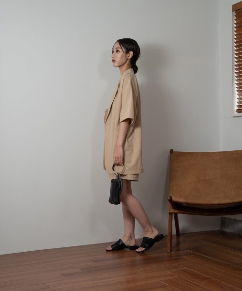 Amiur（エミレ）の「crape material set up（セットアップ・レディース・ベージュ/アイボリー・FREE）」の4枚目の写真