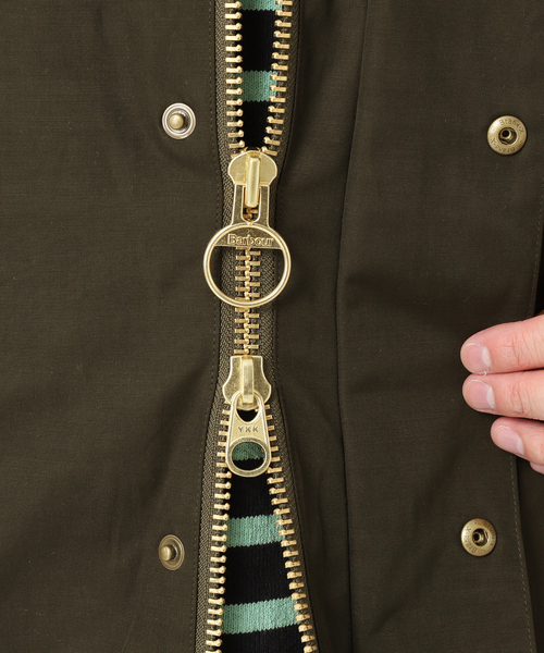 Barbour（バブアー）の「【BARBOUR / バブアー】別注 TRANSPORT JACKET（ブルゾン・メンズ・ブラック/カーキ・40/38/36）」の6枚目の写真