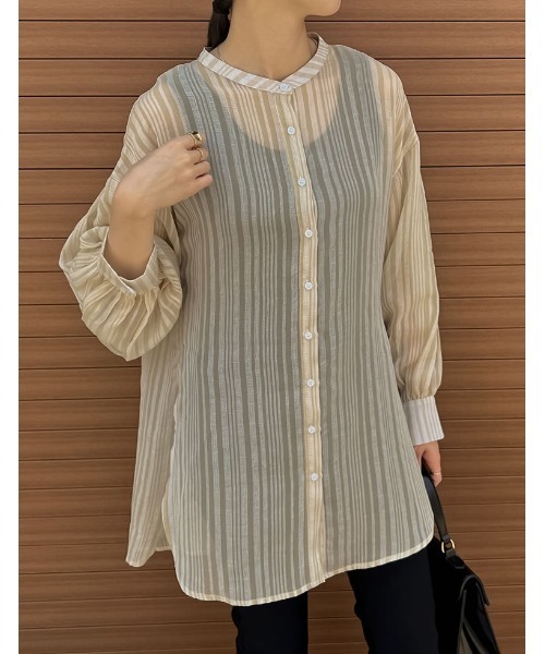 Re:EDIT（リエディ）の「[2022A/W COLLECTION]シアーストライプマオカラーシャツ（シャツ/ブラウス・レディース・ベージュ/ホワイト・LARGE/MEDIUM）」の2枚目の写真