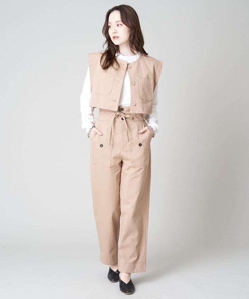 A de a.v.v(アードアー・ヴェ・ヴェ)の「ベルト付きハイウエストストレートパンツ(その他パンツ・レディース・ブラック/ベージュ・38/36)」の1枚目の写真