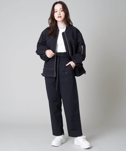 A de a.v.v(アードアー・ヴェ・ヴェ)の「ベルト付きハイウエストストレートパンツ(その他パンツ・レディース・ブラック/ベージュ・38/36)」の20枚目の写真