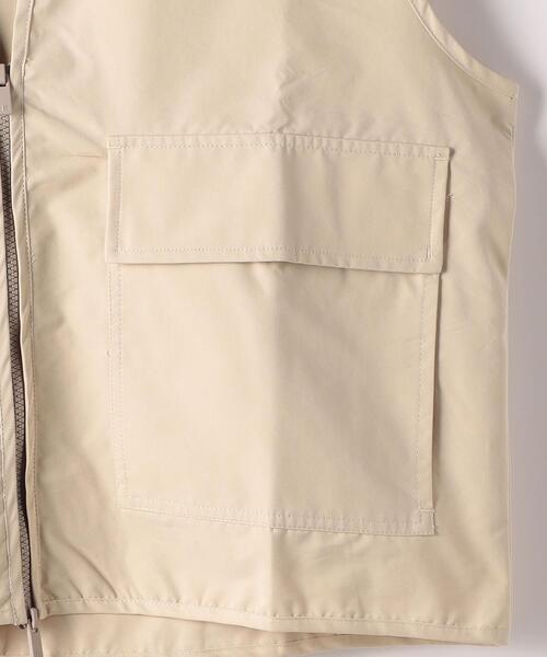 FOG ESSENTIALS(エフオージーエッセンシャルズ)の「<FEAR OF GOD ESSENTIALS> WORK VEST/ベスト(ベスト・メンズ・ナチュラル/ブラック・S/M)」の6枚目の写真