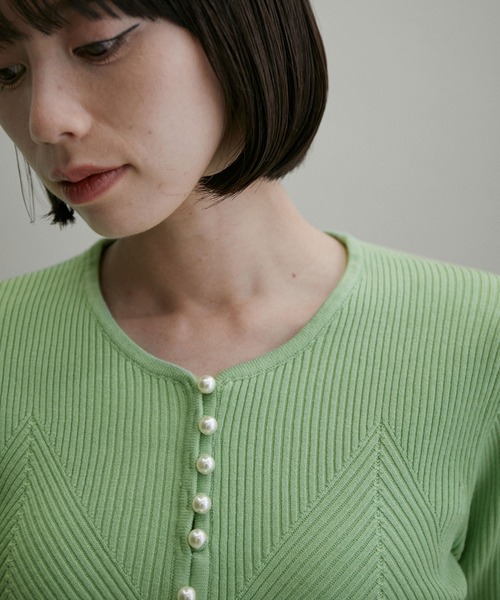 【WEB限定】パールボタンコンパクトニット