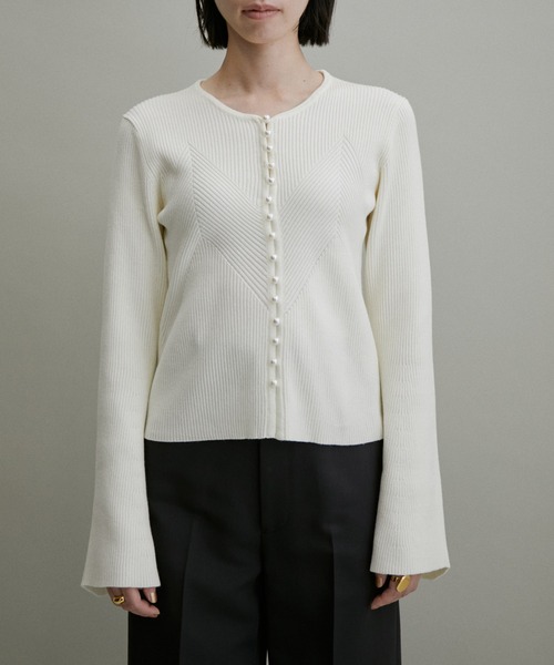 【WEB限定】パールボタンコンパクトニット