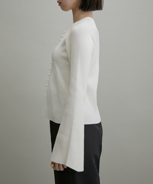 【WEB限定】パールボタンコンパクトニット