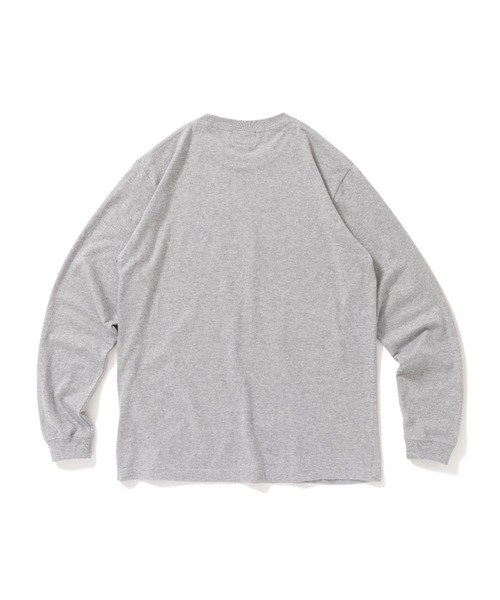 MAGIC NUMBER（マジック ナンバー）の「【MAGIC NUMBER】OLD ENGLISH LOGO L/S TEE（Tシャツ/カットソー・メンズ・ヘザーグレー/ブラック/ホワイト・MEDIUM/LARGE/X-LARGE）」の6枚目の写真