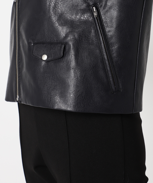 B.C STOCK（ベーセーストック）の「ビーガンレザーWライダース（ライダースジャケット・レディース・ブラック/ベージュ・FREE）」の17枚目の写真