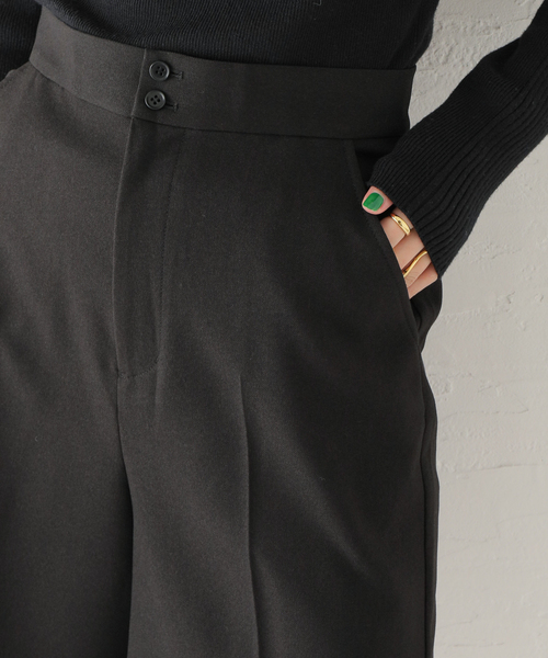 JOURNAL STANDARD relume（ジャーナルスタンダード　レリューム）の「ウォッシャブルサージストレッチハーフパンツ（その他パンツ・レディース・チャコールグレー/ブラック・FREE）」の4枚目の写真