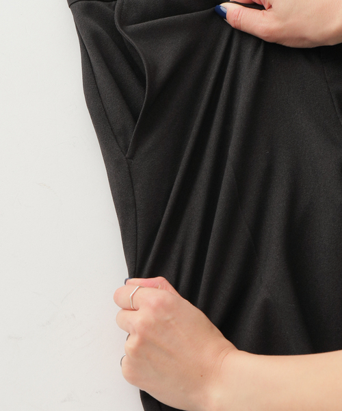 JOURNAL STANDARD relume（ジャーナルスタンダード　レリューム）の「ウォッシャブルサージストレッチハーフパンツ（その他パンツ・レディース・チャコールグレー/ブラック・FREE）」の12枚目の写真