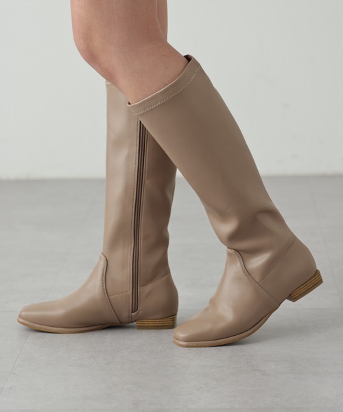 OUVRAGE CLASSE（ウヴラージュクラス）の「フラットソールロングブーツ（ブーツ・レディース・ブラック/ベージュ・MEDIUM/LARGE）」の3枚目の写真