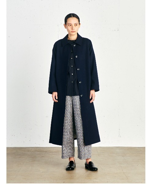 MidiUmi（ミディウミ）の「MidiUmi リサイクルウールステンカラーフレアコート（ステンカラーコート・レディース・グレー・FREE）」の4枚目の写真