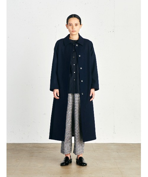 MidiUmi（ミディウミ）の「MidiUmi リサイクルウールステンカラーフレアコート（ステンカラーコート・レディース・グレー・FREE）」の5枚目の写真