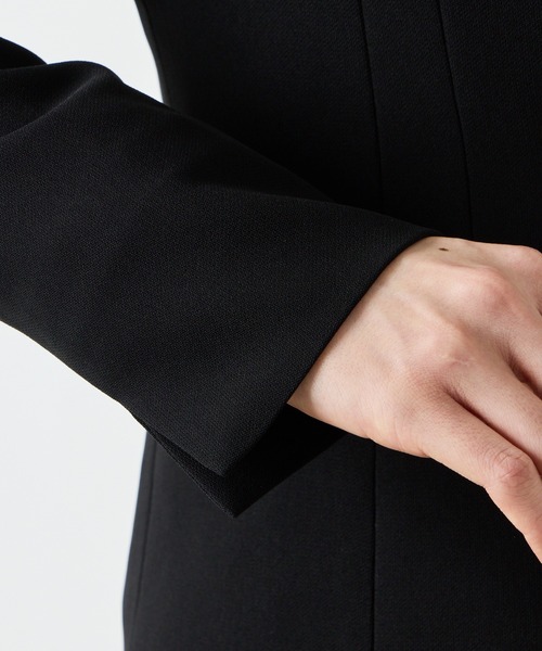 AIMER(エメ)の「【喪服・礼服・WEB限定】Vネックノーカラージャケット・プチハイネックブラウス・ワイドパンツ 3点セット ブラックフォーマルアンサンブル(スーツセット・レディース・ブラック・7号/9号/11号/13号/15号/17号)」の15枚目の写真