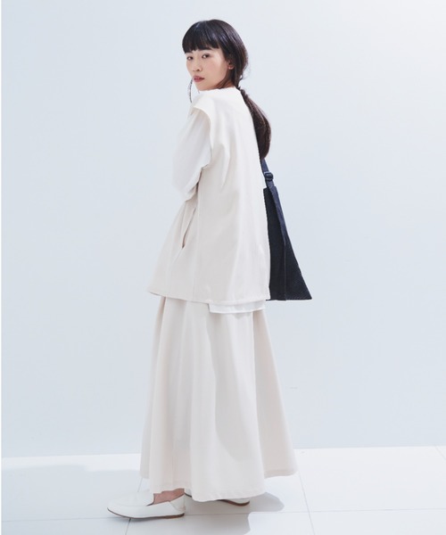 Libra Cue（リブラ キュー）の「ワンボタンベスト（ベスト・レディース・アイボリー/ブラック・FREE）」の6枚目の写真