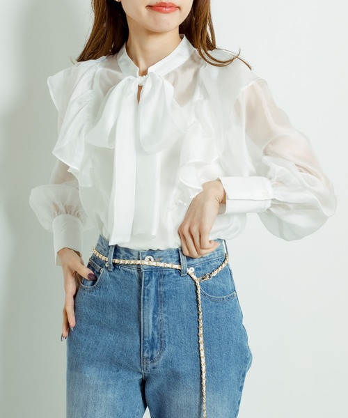 OLIVE des OLIVE（オリーブデオリーブ）の「Bigリボンボウタイブラウス（シャツ/ブラウス・レディース・オフホワイト/サックスブルー/ホワイト・FREE）」の3枚目の写真