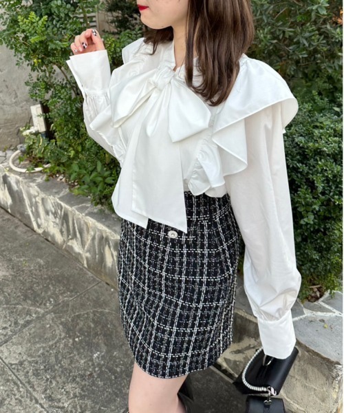 OLIVE des OLIVE（オリーブデオリーブ）の「Bigリボンボウタイブラウス（シャツ/ブラウス・レディース・オフホワイト/サックスブルー/ホワイト・FREE）」の8枚目の写真