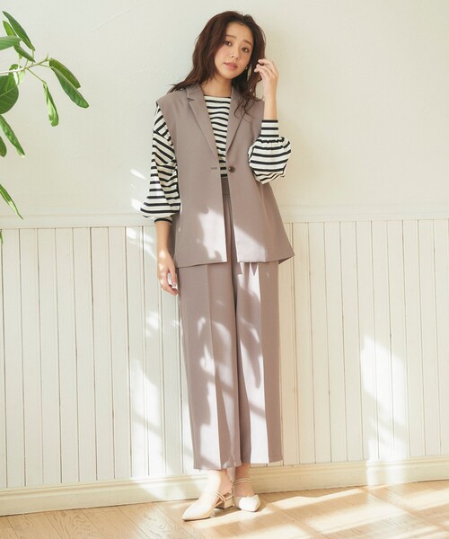 Feroux(フェルゥ)の「【洗える】バックペプラム ジレ(ベスト・レディース・ライトグレー系/ベージュ系・F)」の14枚目の写真