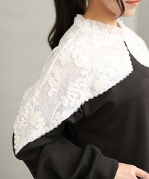 デコルテレースのフェミニントップス