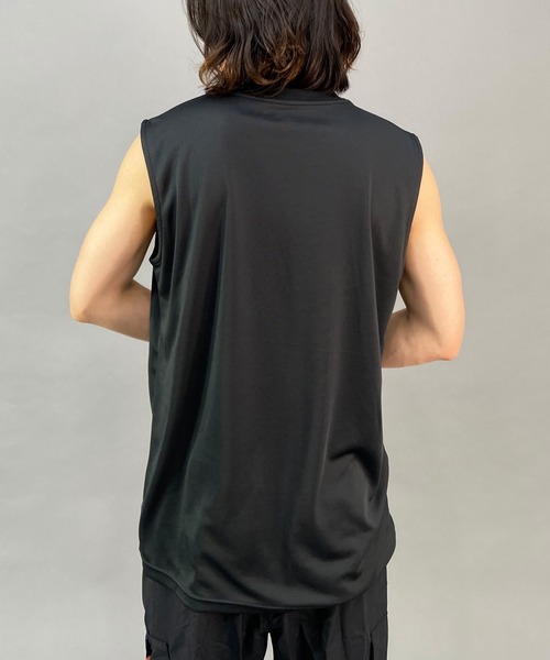 NEW ERA(ニューエラ)の「【ZOZOTOWN限定】NEW ERA/ニューエラ/NEW ERA PERFORMANCE/ニューエラパフォーマンス 吸汗速乾 タンクトップ/ノースリーブTシャツ 13516815/13516816/13516817(タンクトップ・メンズ・ホワイト/エメラルド/ブラック・L/XL/XXL/M)」の8枚目の写真