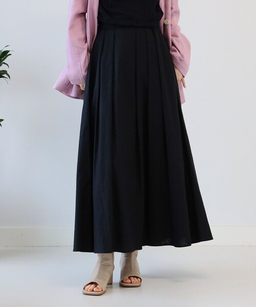 Ray BEAMS（レイビームス）の「Ray BEAMS / 綿麻 タック フレア スカート（スカート・レディース・ブラック/レッド/ブルー・1/0）」の10枚目の写真