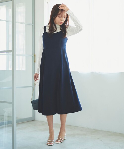 Feroux(フェルゥ)の「【洗える】プリーツコンビ ジャンパースカート(スカート・レディース・ベージュ系/スカイブルー系/ネイビー系・2/1)」の14枚目の写真