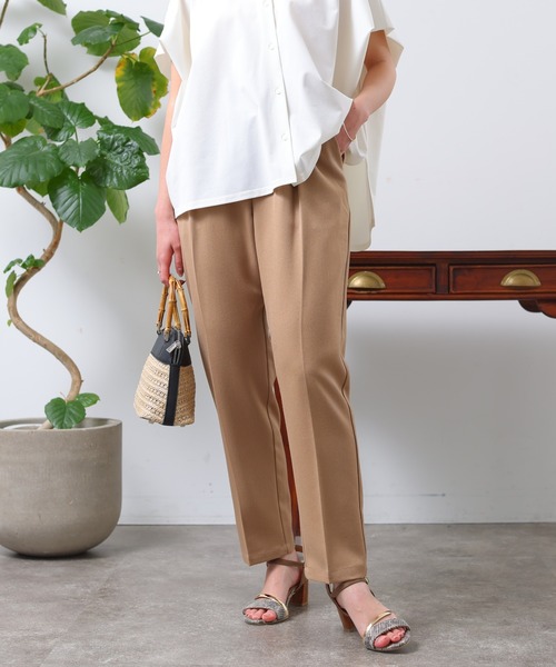 Chez toi(シェトワ)の「ウエストラメゴムイージーテーパードパンツ(その他パンツ・レディース・ベージュ/カーキ/ブラック・FREE)」の5枚目の写真