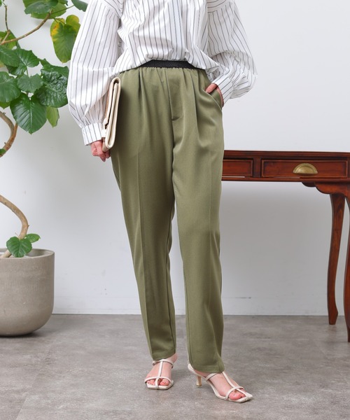 Chez toi(シェトワ)の「ウエストラメゴムイージーテーパードパンツ(その他パンツ・レディース・ベージュ/カーキ/ブラック・FREE)」の6枚目の写真