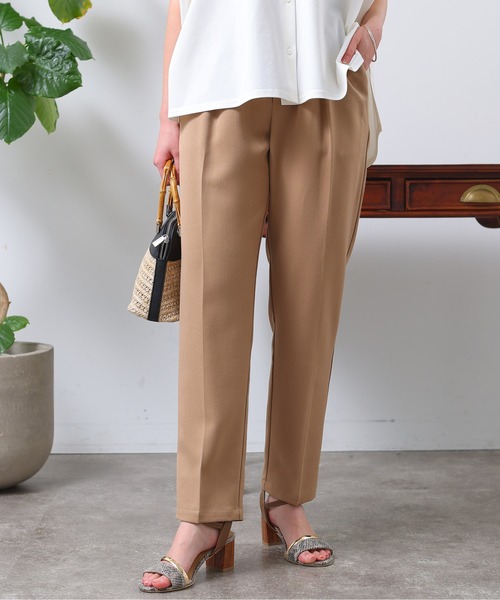 Chez toi(シェトワ)の「ウエストラメゴムイージーテーパードパンツ(その他パンツ・レディース・ベージュ/カーキ/ブラック・FREE)」の15枚目の写真