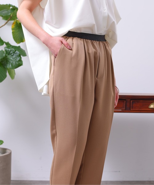 Chez toi(シェトワ)の「ウエストラメゴムイージーテーパードパンツ(その他パンツ・レディース・ベージュ/カーキ/ブラック・FREE)」の10枚目の写真