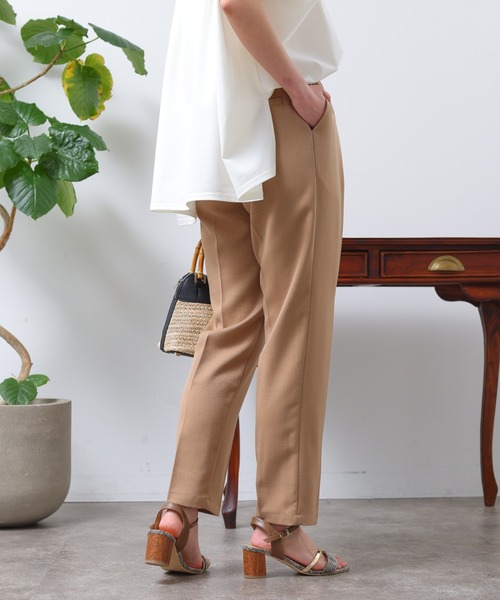 Chez toi(シェトワ)の「ウエストラメゴムイージーテーパードパンツ(その他パンツ・レディース・ベージュ/カーキ/ブラック・FREE)」の17枚目の写真