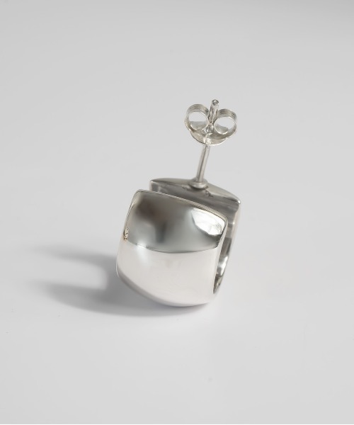 Ops.(オプス)の「フープピアス 金属アレルギー対応 ピアス シルバー925 ボリューム ピアスゴールド【CAPPIO カッピオ】(ピアス(両耳用)・レディース・シルバー/イエローゴールド/シルバー系その他/ゴールド系その他・ONE SIZE)」の16枚目の写真