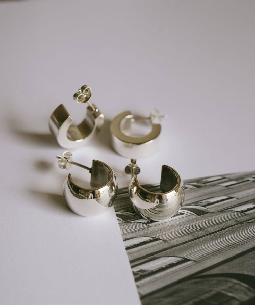 Ops.(オプス)の「フープピアス 金属アレルギー対応 ピアス シルバー925 ボリューム ピアスゴールド【CAPPIO カッピオ】(ピアス(両耳用)・レディース・シルバー/イエローゴールド/シルバー系その他/ゴールド系その他・ONE SIZE)」の18枚目の写真