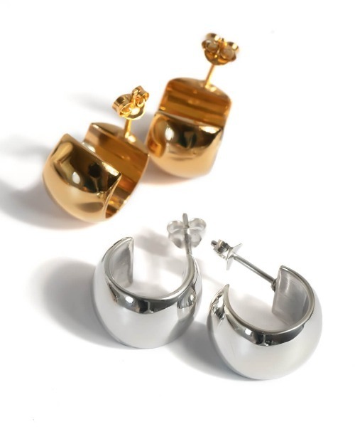 Ops.(オプス)の「フープピアス 金属アレルギー対応 ピアス シルバー925 ボリューム ピアスゴールド【CAPPIO カッピオ】(ピアス(両耳用)・レディース・シルバー/イエローゴールド/シルバー系その他/ゴールド系その他・ONE SIZE)」の8枚目の写真