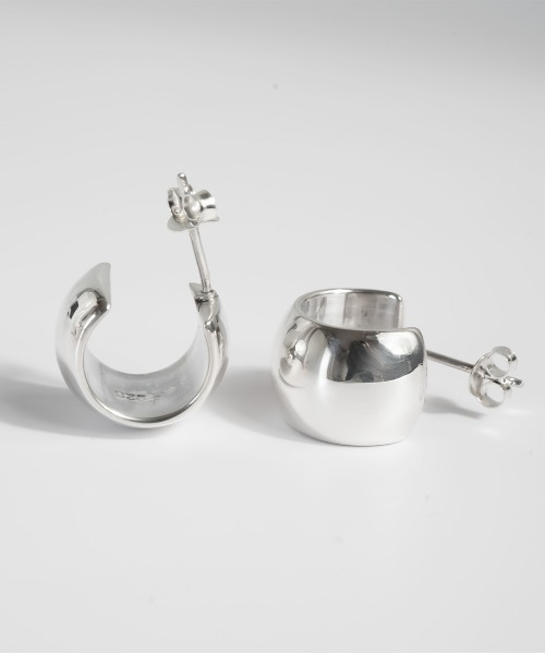 Ops.(オプス)の「フープピアス 金属アレルギー対応 ピアス シルバー925 ボリューム ピアスゴールド【CAPPIO カッピオ】(ピアス(両耳用)・レディース・シルバー/イエローゴールド/シルバー系その他/ゴールド系その他・ONE SIZE)」の13枚目の写真