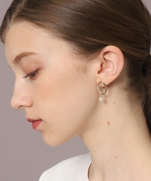 DRESSTERIOR（ドレステリア）の「淡水パールデザインピアス（ピアス（両耳用）・レディース・ゴールド・00）」の2枚目の写真