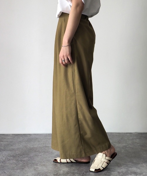 Riberry（リベリー）の「【セットアップ可】綿麻タックワイドパンツ（その他パンツ・レディース・カーキ/ネイビー/キナリ・MEDIUM）」の8枚目の写真