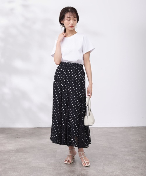 Chez toi(シェトワ)の「機能素材ラメロゴT(Tシャツ/カットソー・レディース・ブラック/グレイッシュベージュ/オフホワイト・FREE)」の21枚目の写真