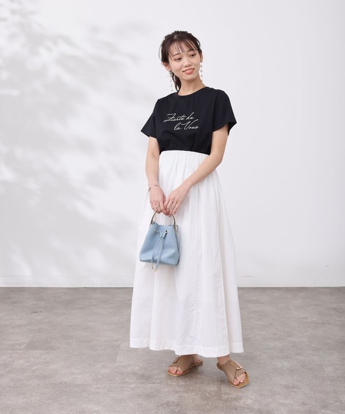 Chez toi(シェトワ)の「機能素材ラメロゴT(Tシャツ/カットソー・レディース・ブラック/グレイッシュベージュ/オフホワイト・FREE)」の22枚目の写真