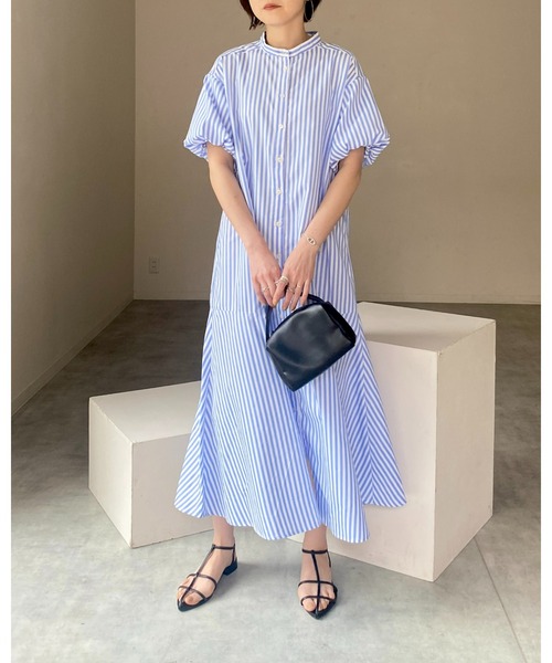 She's Closet(シーズクローゼット)の「バンドカラーボリュームスリーブ半袖マーメイドストライプロングシャツワンピース(シャツワンピース・レディース・ネイビー/ライトブルー/ブラック・FREE)」の22枚目の写真