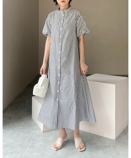 She's Closet(シーズクローゼット)の「バンドカラーボリュームスリーブ半袖マーメイドストライプロングシャツワンピース(シャツワンピース・レディース・ネイビー/ライトブルー/ブラック・FREE)」の6枚目の写真