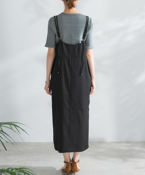 URBAN RESEARCH ROSSO（アーバンリサーチロッソ）の「リネンライクストレートキャミワンピース（ワンピース・レディース・ブラック/レッド系その他/ベージュ系その他・FREE）」の20枚目の写真