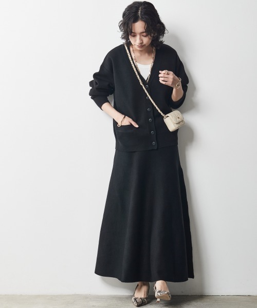 CHIC STYLE(シックスタイル)の「<大きいサイズ>ニットフレアロングスカート シックスタイル(スカート・レディース・ブラウン/ブラック・3L/5L/4L/L/LL)」の4枚目の写真