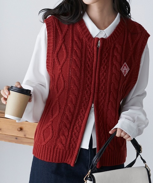 BONLECILL（ボンルシール）の「ダブルジップ エンブレム刺繍ワッペンニットベスト（ベスト・レディース・ブラウン/チャコールグレー/レッド/アイボリー・FREE）」の15枚目の写真